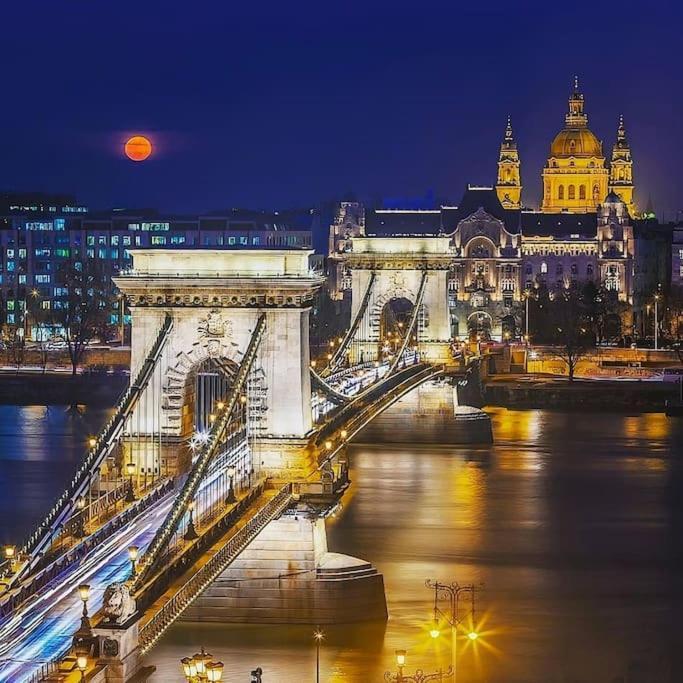 2Budapest Eye-Freegym And Sauna Luxury Home ภายนอก รูปภาพ