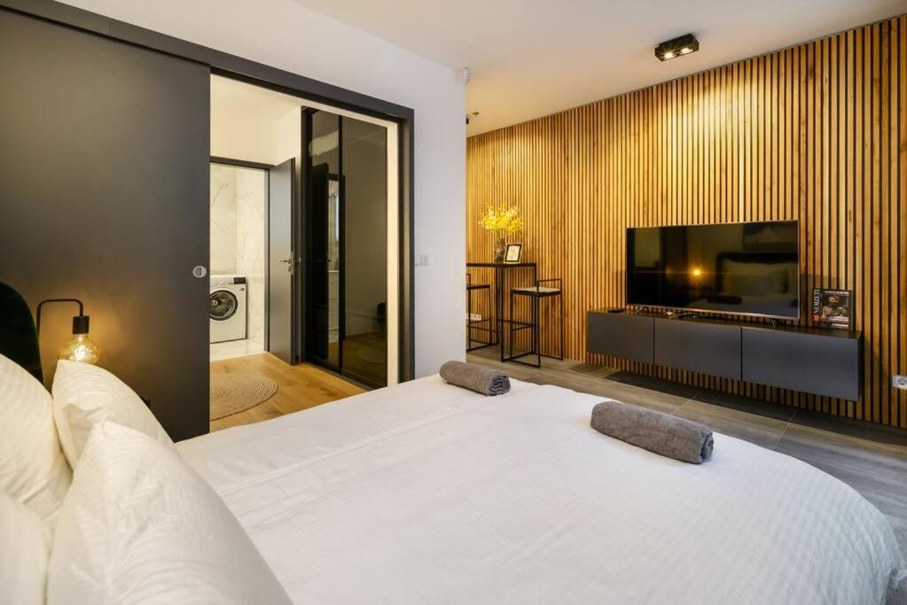 2Budapest Eye-Freegym And Sauna Luxury Home ภายนอก รูปภาพ