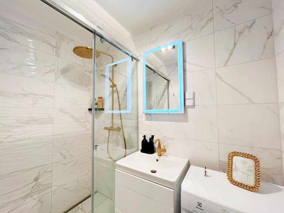 2Budapest Eye-Freegym And Sauna Luxury Home ภายนอก รูปภาพ