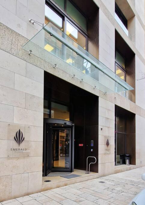 2Budapest Eye-Freegym And Sauna Luxury Home ภายนอก รูปภาพ